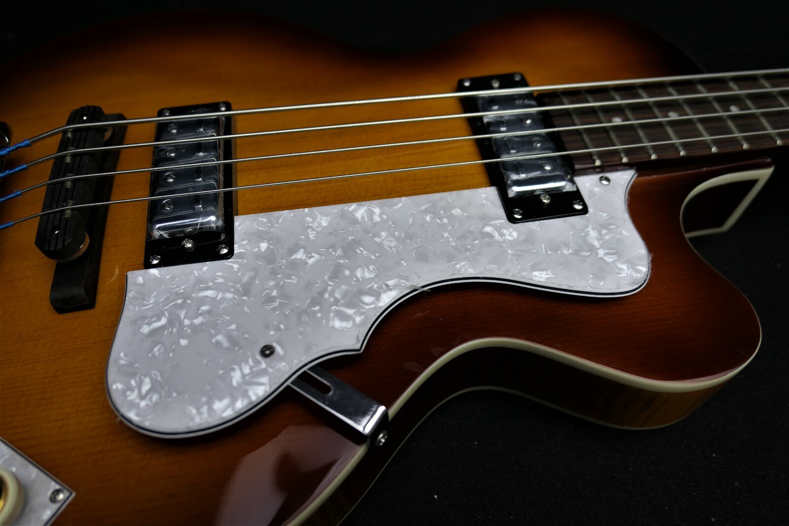 HOFNER IGNITION PRO HICBPESB CLUB BASS GUITAR UPGRADE LABELLAS WHITE