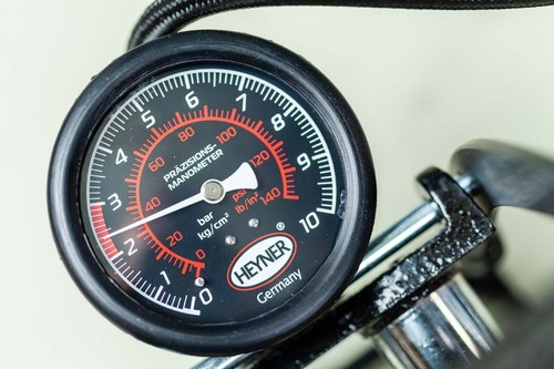 Premium Foot Air Pump Gauge Double Barrel 10Bar 140 Psi Car Bike Motorhome225000 - Picture 7 of 10