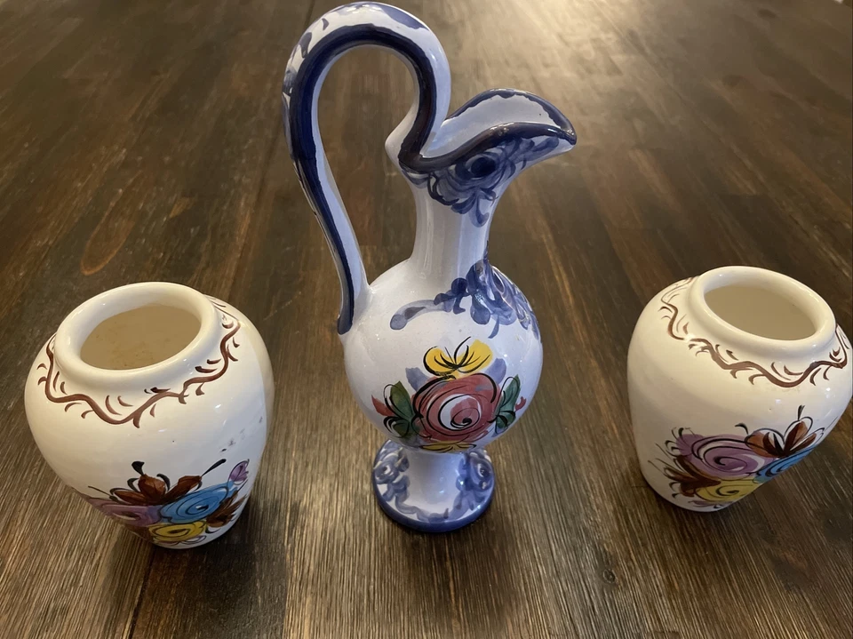 Juego de 3 jarrones de cerámica hechos a mano Portugal florales 5” x 4” y 9,5” x 3,75” azul rosa Foto 2 de 4