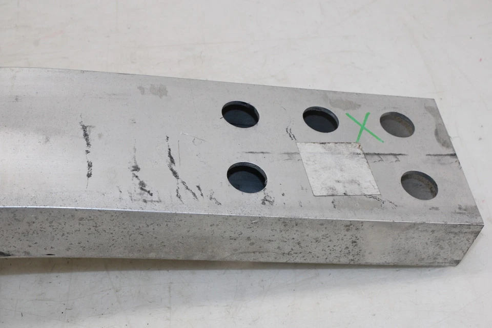 Barra de impacto de refuerzo trasero Nissan 370z 2009-2020 OEM KD20 Foto 2 de 4