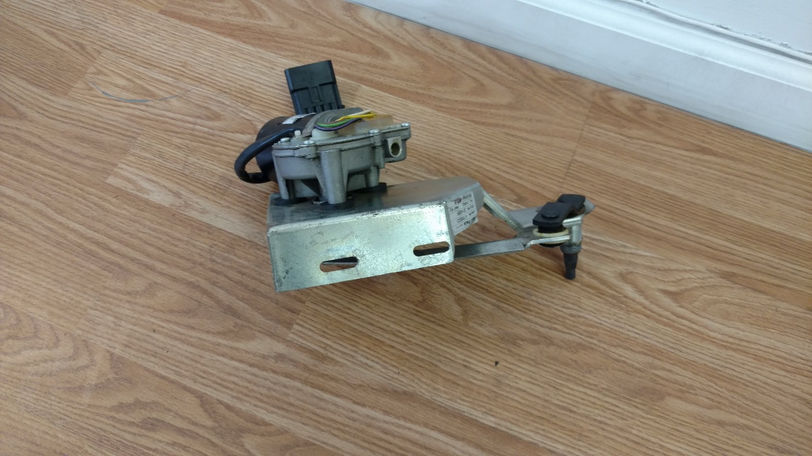 LAMBORGHINI MURCIELAGO LP640 WINDSHIELD WIPER ASSEMBLY MOTOR OEM 417955023