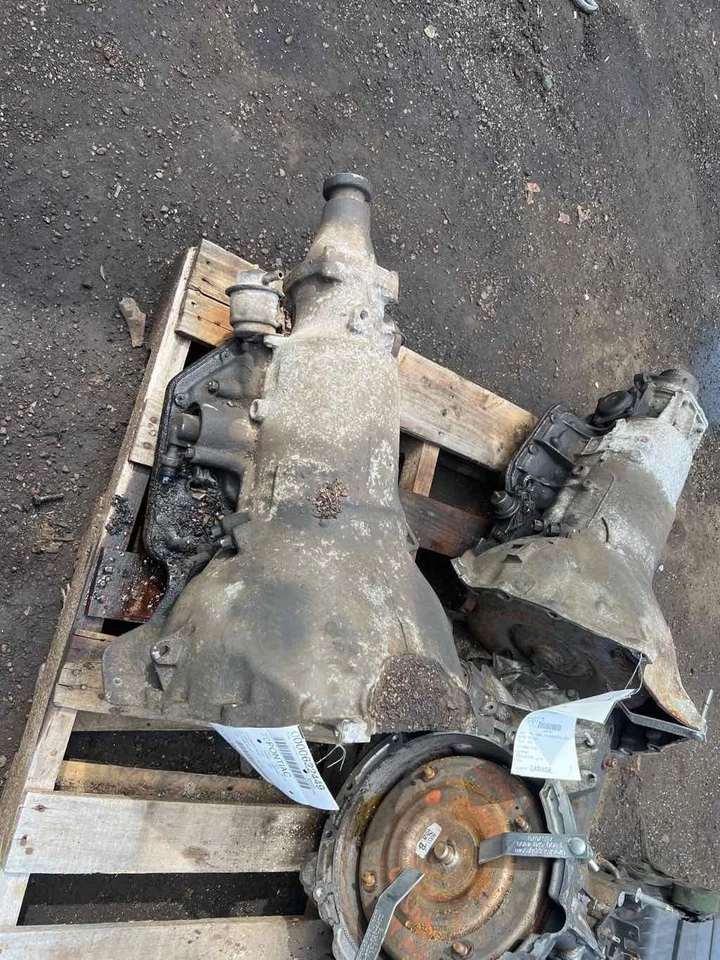 Transmission Assy. PONTIAC TEMPEST 69 70 71 72 - Image 2 of 3