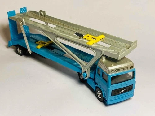 Corgi Juniors : Volvo Globetrotter Car Transporter - Original Vintage (ref18)
