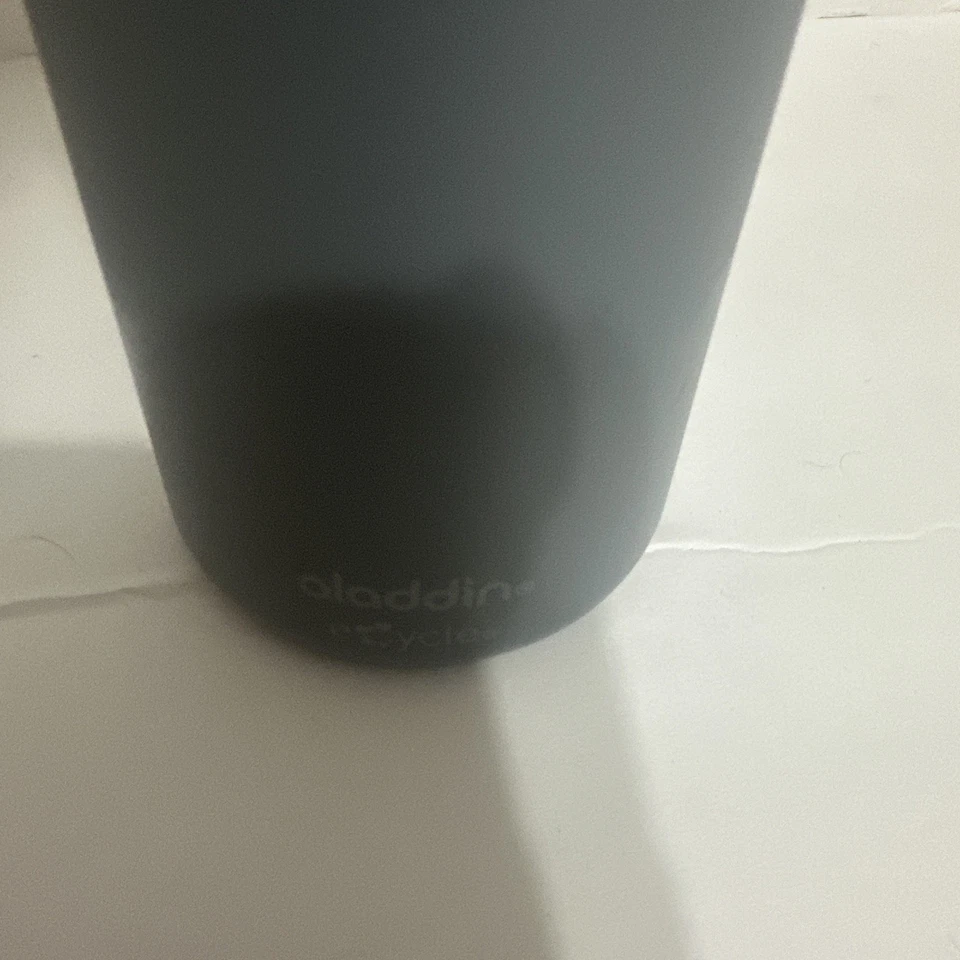 Genuine Aladdin Insulated eCycle Travel Coffee Mug Cup 16 oz 2-tone Gray - Image 4 of 4