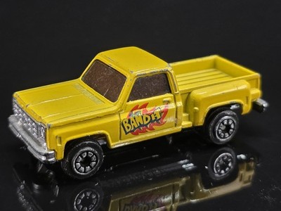 Yatming Chevrolet C-10 Stepside Pickup - Bandit