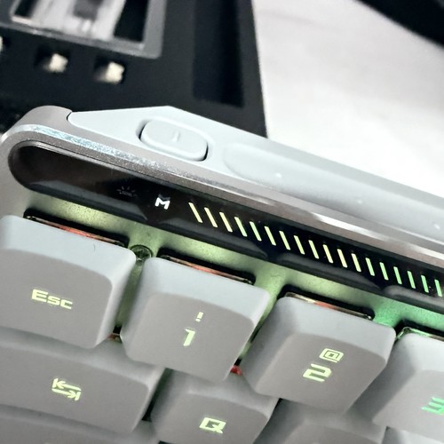 ASUS ROG Falchion RX Low Profile 65% Wireless Gaming Keyboard READ!! - 第 13/13 張圖片