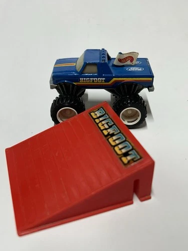 Vintage Hot Wheels 1991 Bigfoot Champions Monster Truck With Ramp