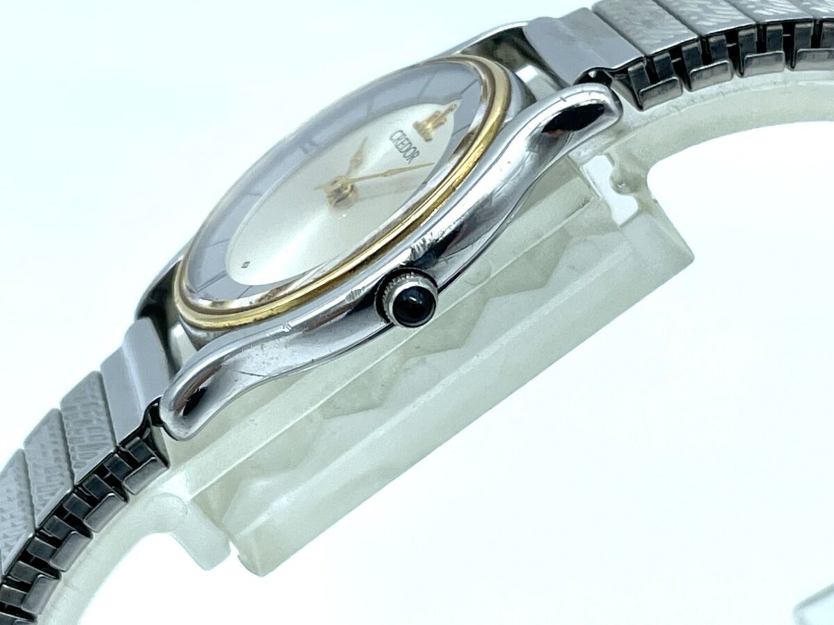 Vintage SEIKO Credor Quartz Ladies Watch 18K Gold Bezel Vintage SEIKO Credor Quartz Ladies Watch 18K Gold Bezel