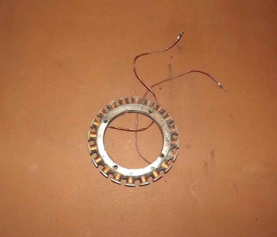 Older Chrysler 3 wire Stator Assembly - Image 2 of 3