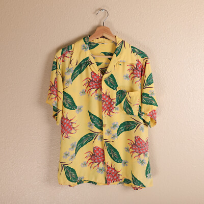 Vintage 1940s 40s Vibrant Rayon Aloha Hawaiian Shirt - Size