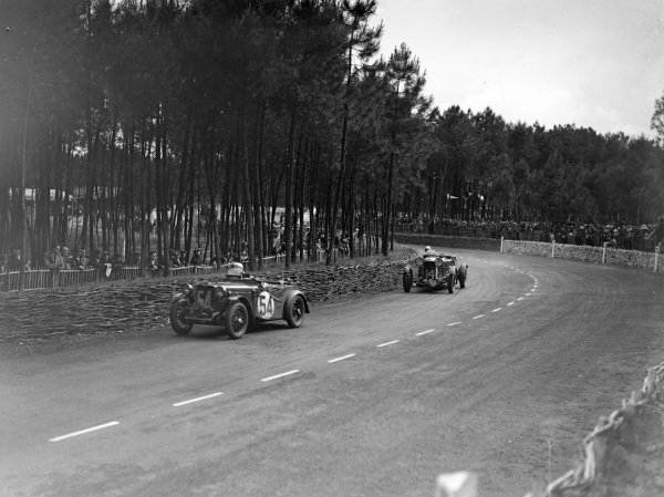 Arthur Marsh H B Guest in Singer Nine Le Mans 1935 Racing Photo