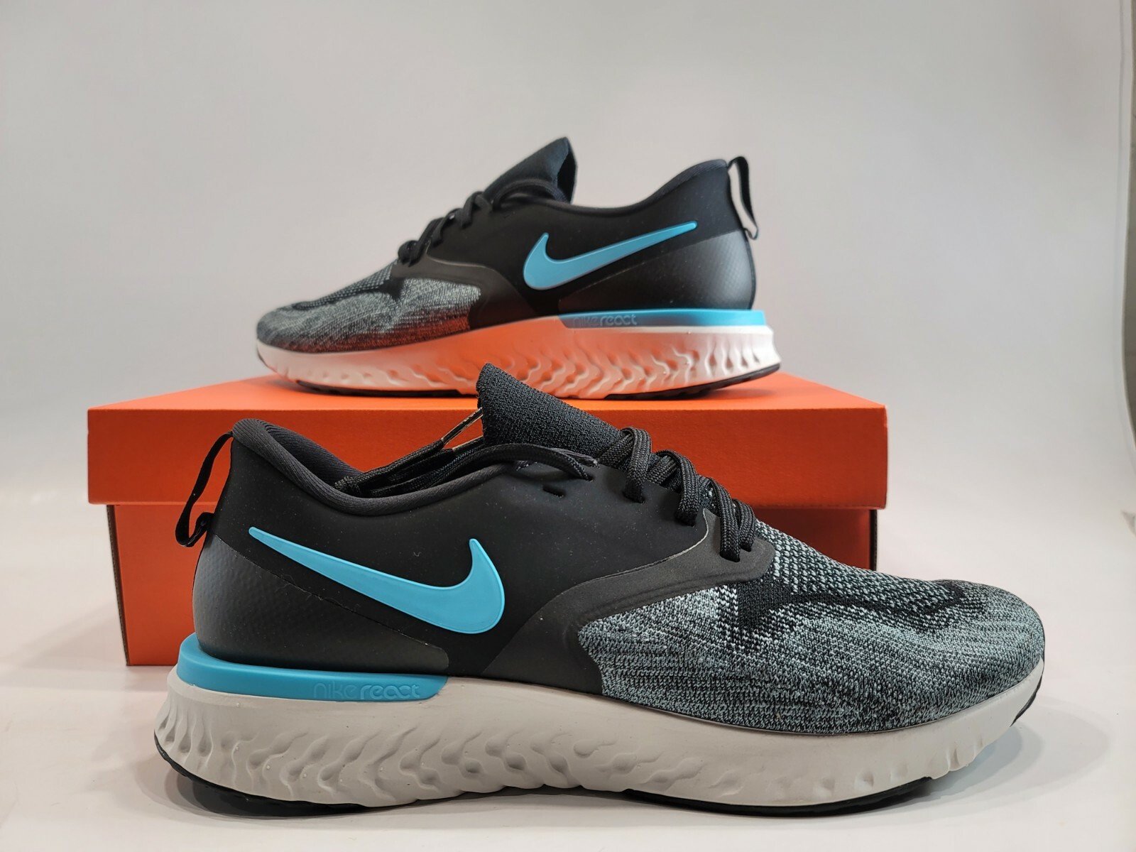 nike odyssey react gray