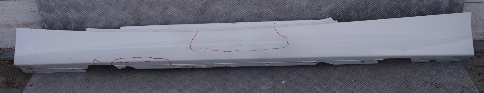 BMW E81 E82 E88 Listello Portiera Verniciato SX Bianco Alpino Bianco