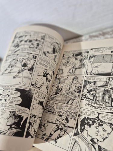 Cómics deportivos vintage de Wayne Gretzkey - Imagen 6 de 10