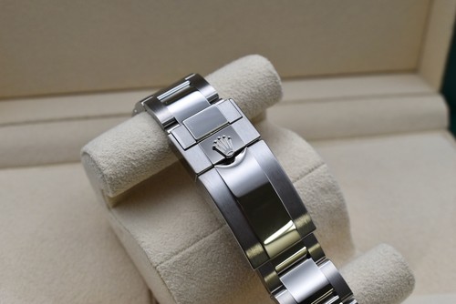 Rolex GMT Master 2 'Bruce Wayne' Stainless Steel Watch 126710GRNR | 2025 Unworn - Picture 9 of 14