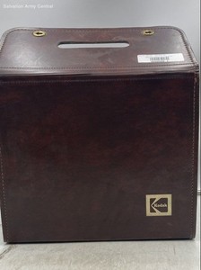 Kodak Ektagraphic III A Gray FF Zoom Lens Auto Focus Slide Projector With Case