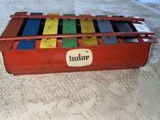 Vintage Tudor Xylophone Musical Metal 0700