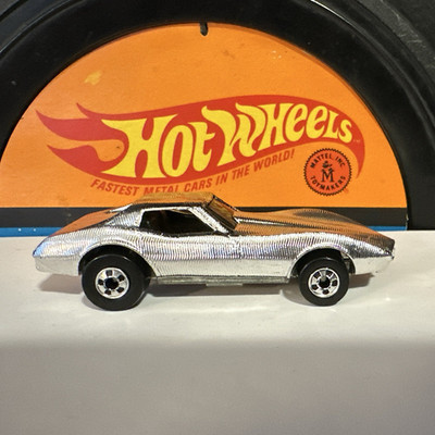 Hot Wheels corvette stingray silver chrome textured