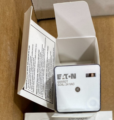 New Eaton D3RR2T Relay DPDT Octal Full Feature 24VAC