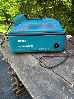 Nesco Roast-air Oven 12 Turquoise. Tested & Working!