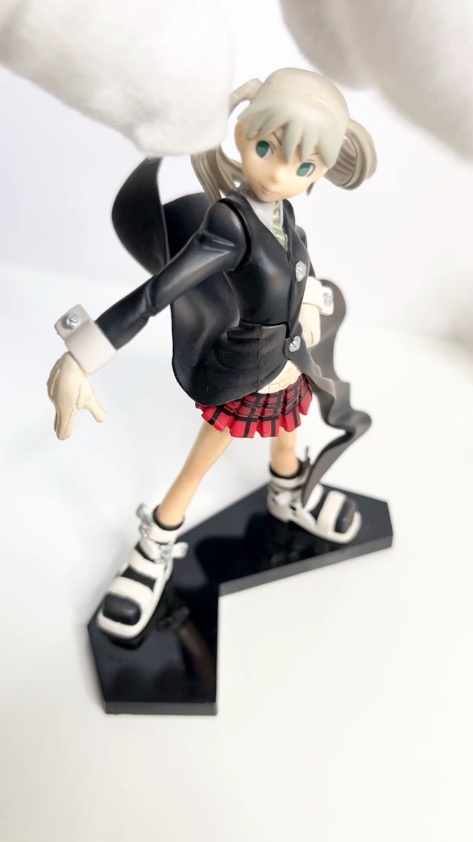 maka albarn figure SOUL EATER trading arts v1 square enix Fire
