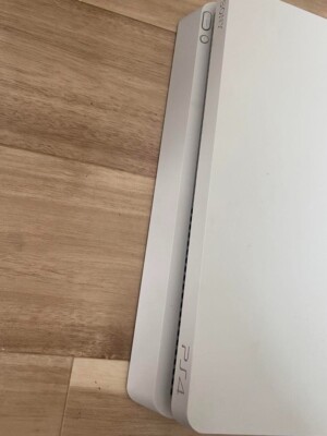 Sony Playstation 4 CUH2200AB02 Home Console - White for sale 