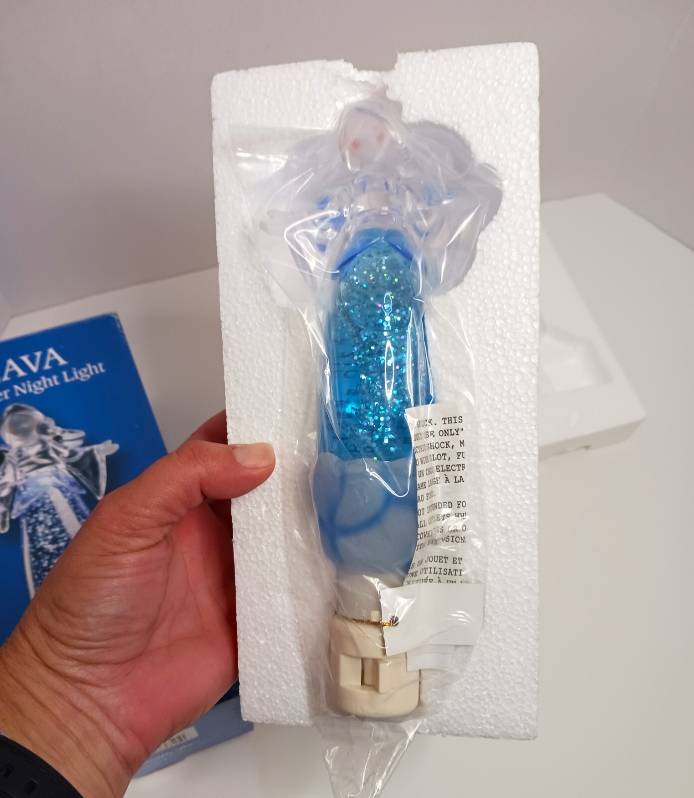 LAVA Glitter Night Light Angel on Cloud PlugIn Roman Lights Blue White