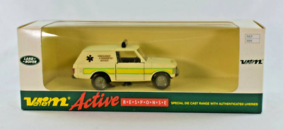 VEREM 999/03 SANITÄTER SERVICE RANGE ROVER KRANKENWAGEN EINSATZFAHRZEUG DIECAST