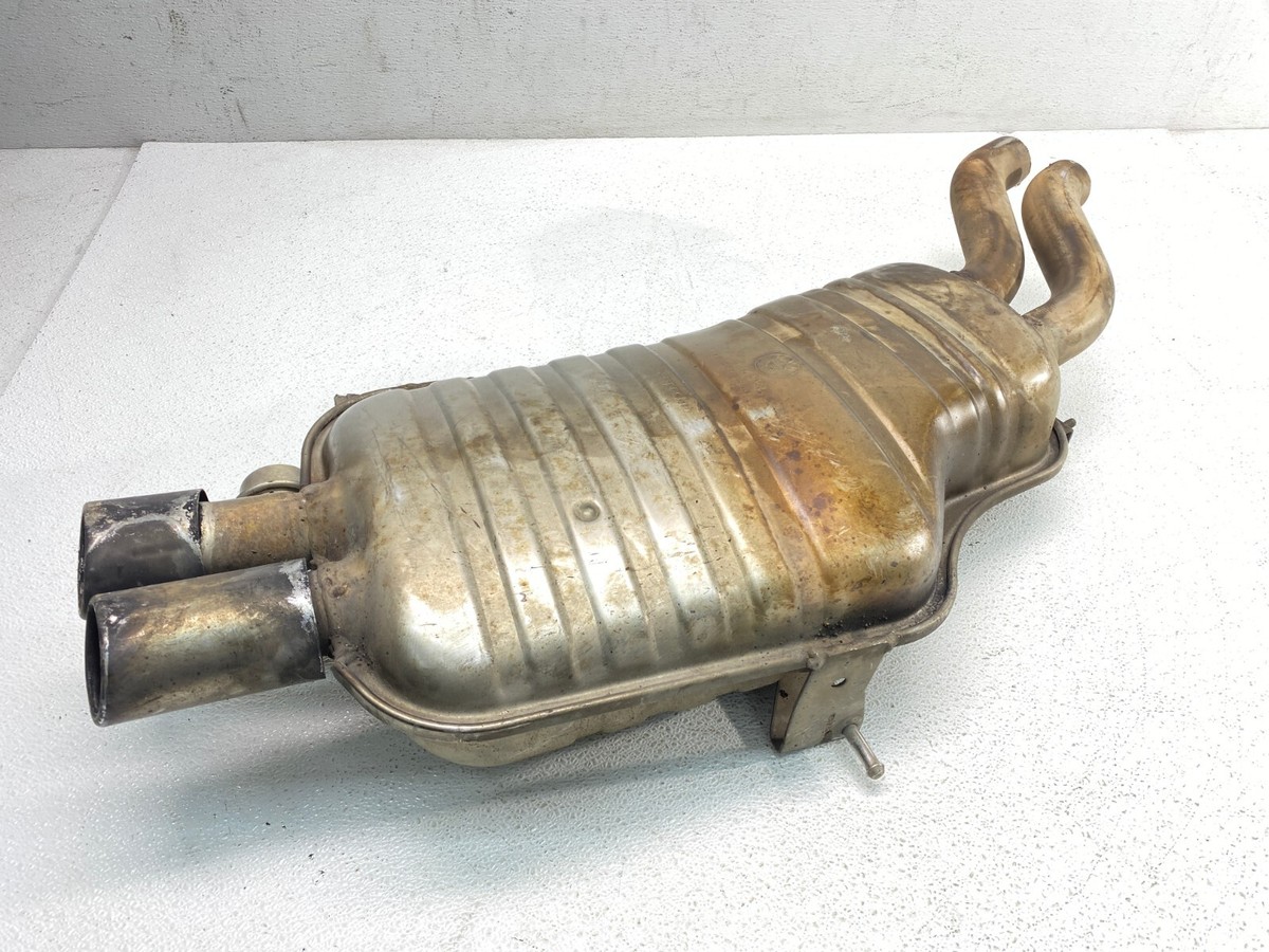 98-06 BMW E46 325 330 Rear Factory Exhaust Muffler Silencer Chrome