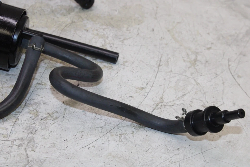 Yamaha YZF1000R 1997 OEM EVAP bote de emisiones de carbón Foto 3 de 4