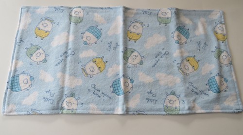 Flannel Burp Cloth Reversible Little Pigs and Yellow Moons and Stars, Set of 3 - Picture 3 of 6