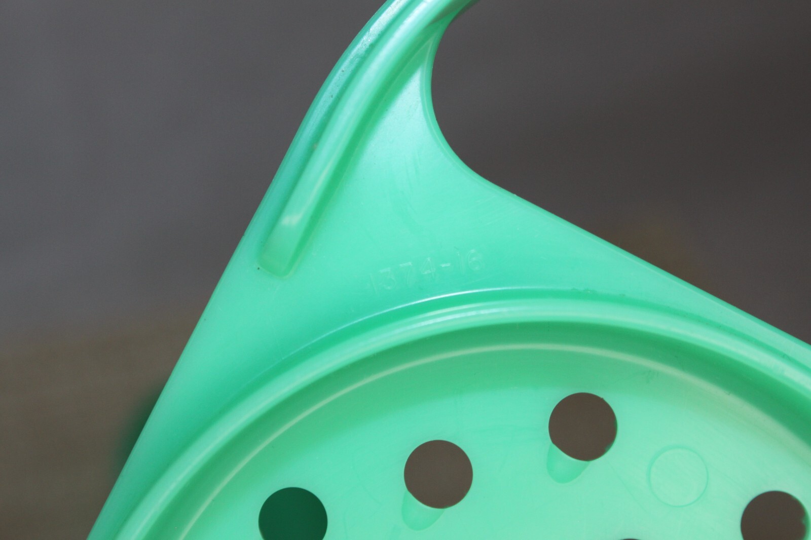 VTG TUPPERWARE JADEITE CHEESE GRATER SHREDDER w/STORAGE KEEPER #1374/1375/1376