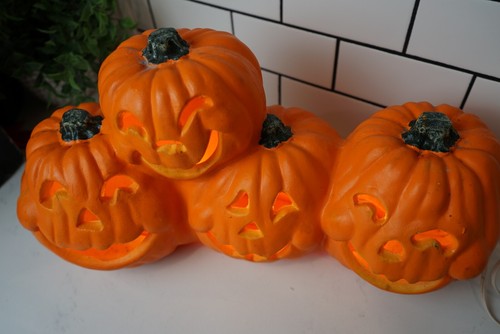 Vintage 4 Horizontal Foam Pumpkin Jack-O-Lantern Light Up Jack O Lantern Cluster - Picture 7 of 10
