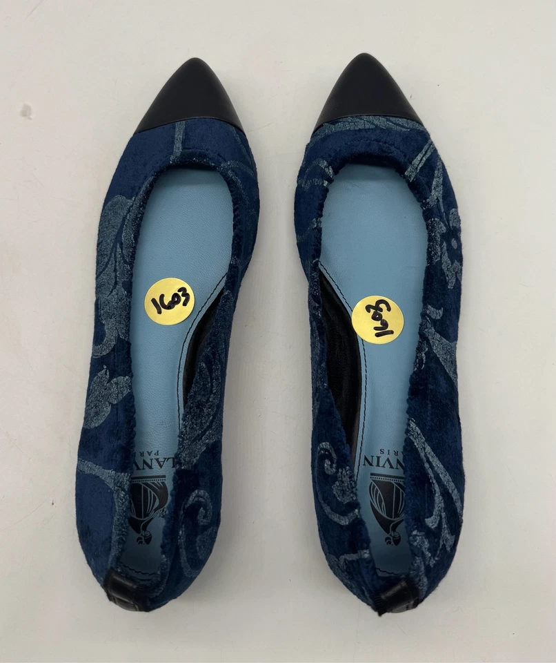 Lanvin Azul Terciopelo Negro Cuero Gorra Punta Estampado Floral Plano Mujer Talla 37 Foto 3 de 4