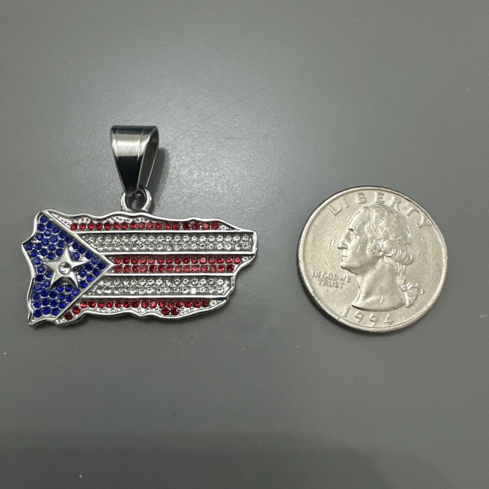 Collar de cadena de 24 pulgadas con colgante de bandera de Puerto Rico enchapado en plata de acero inoxidable Foto 3 de 4