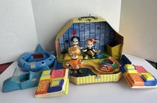 RARE Mini Martians Star House Case Playset 1967 Swedlin +3 Figures & 2 Spaceship