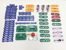 Elenco Snap Circuits lot over 100 pieces with 2 extra boards
