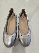 Vionic Geneva Women's Size 11 Perforated Leather Ballet Flats Comfort Shoes