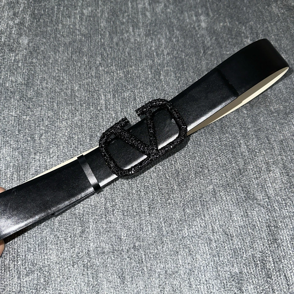 Valentino Garavani Reversible Belt With Black Studded Buckle Size 28-30 - Image 3 of 4