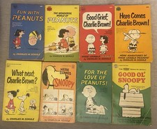 8 Peanuts Snoopy Charlie Brown Softcover Books Fawcett Crest First Printings