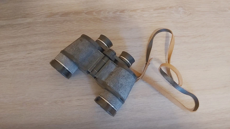 Tento 7x35 Prismatic Binoculars, USSR Fernglas, Inkl. Tasche - Bild 2 von 2