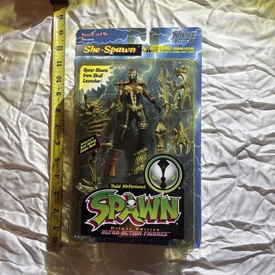 McFarlane Toys Spawn (1996) SHE-SPAWN 6'' DELUXE EDITION Figure w/Accessories