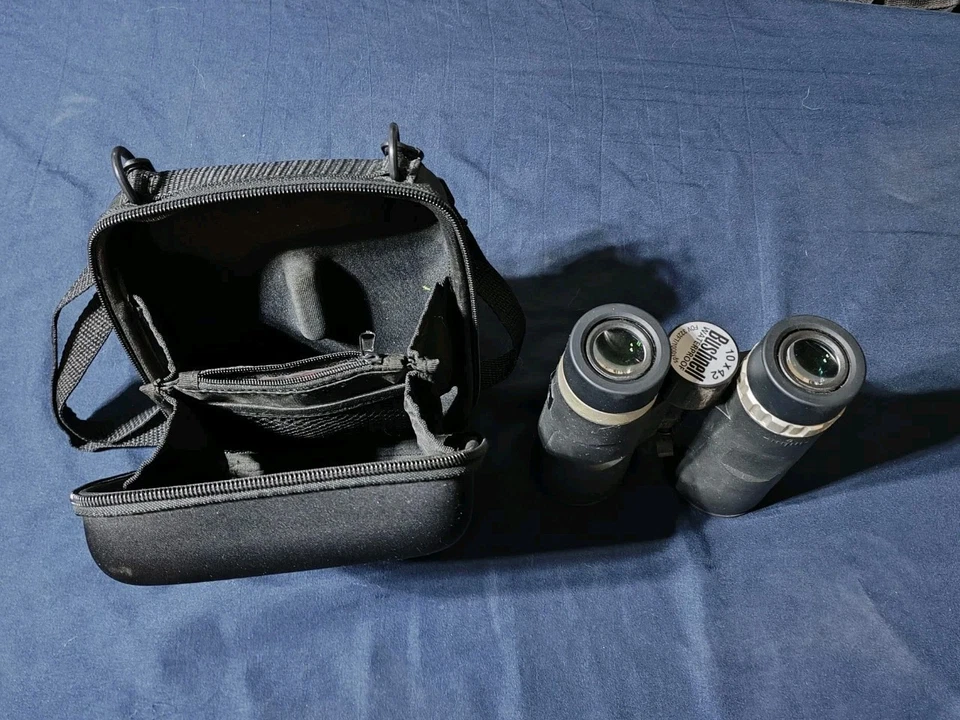 Bushnell Explorer Binoculars Waterproof & Fogproof 10X42 W hard case. - Image 2 of 4