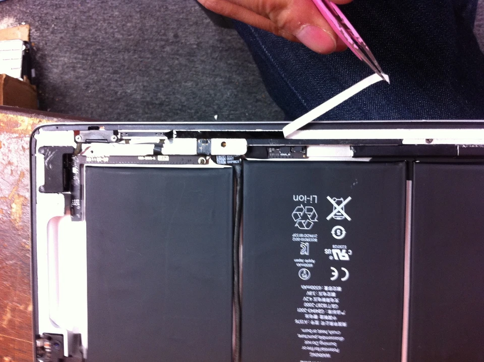 Macbook Pro Screen Front Glass  Adhesive 3M Sticker Tape Sticker Double Side 4MM - Image 4 of 4