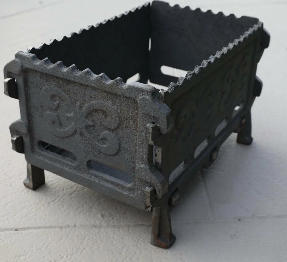 Mangal Russian Shashlyk BBQ Brasero de Hierro Fundido Parrilla de Barbacoa Portátil 17kg/37LB Foto 2 de 4