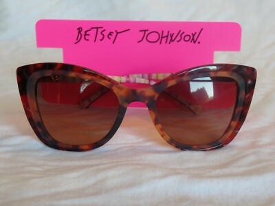 Betsey Johnson Bold Red UV  Sunglasses NWT Betsey Johnson Red Sunglasses for Women for sale | eBay main image 4