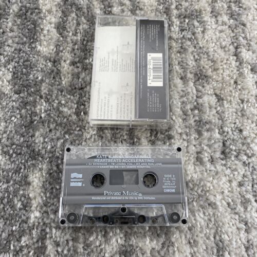 Heartbeats Accelerating by Kate & Anna McGarrigle Cassette 1990 - Foto 2 di 4