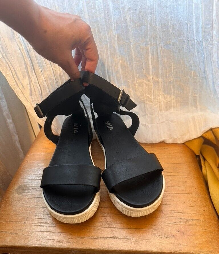 ORIGINAL Mia Ellen Flat Womens Sandal ALL BLACK BLACK, WHITE BASE