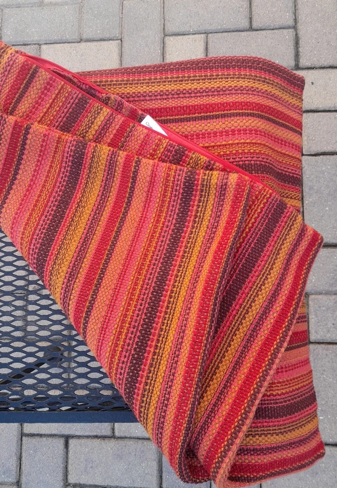 Funda de almohada europea Crate & Barrel (2) LAUDERDALE 20x20 Foto 3 de 4