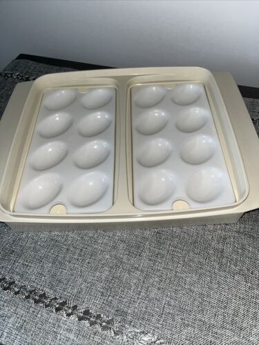 Vintage Tupperware Teufel Eierbehälter Behälter 723-3 hellbraun Boden - Bild 3 von 4